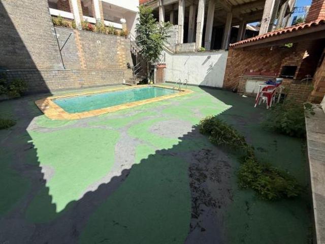 Sobrado quatro dormitórios quatro vagas área de lazer com piscina e churrasqueira