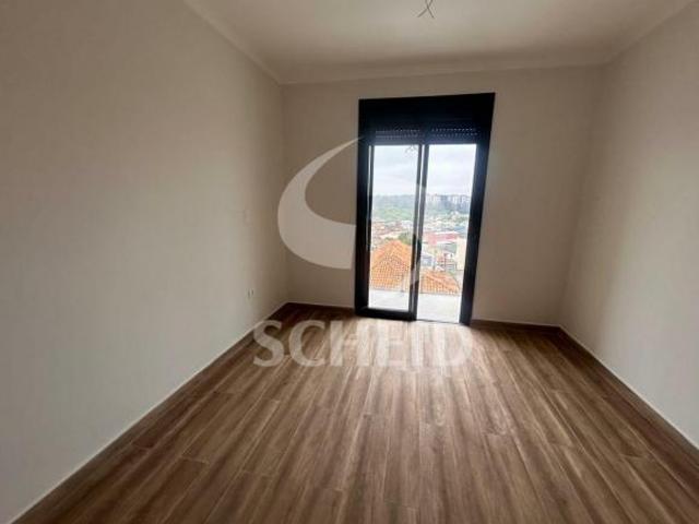Sobrado recém construído 3 quartos, 3 suítes, 2 vagas de garagem Campo Grande