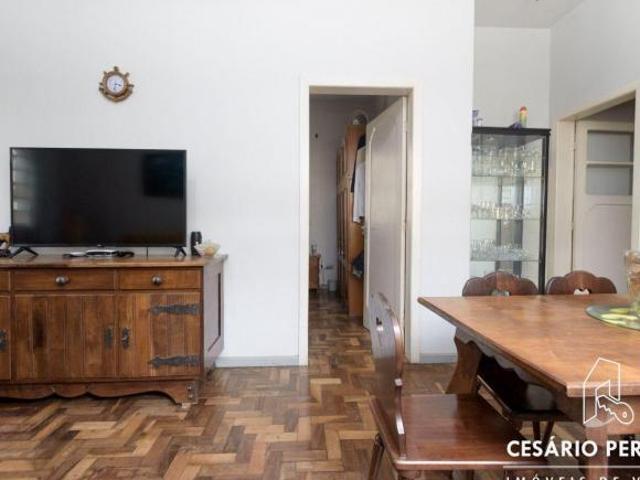 Sobrado residencial no Guabirotuba