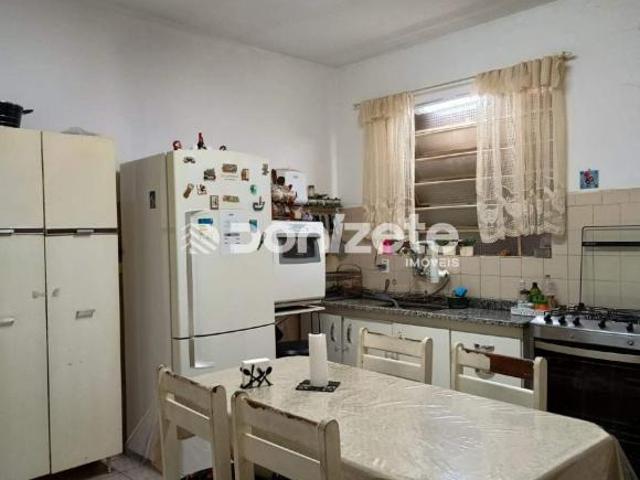 Sobrado Residencial à venda em Santo André Jd. Bela Vista — 2 dorms, quintal e 2 vagas