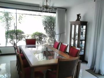 Sobrado Residencial 4 Dormitórios 1 Suíte à Venda no Alto da Boa Vista, São Paulo/SP