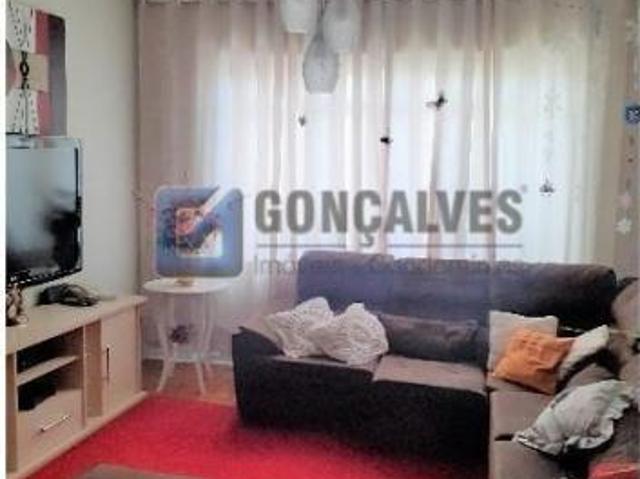 Sobrado Residencial com 3 Quartos 1 Suíte em São Bernardo do Campo – 5 Vagas, 370 m² de Área Inter