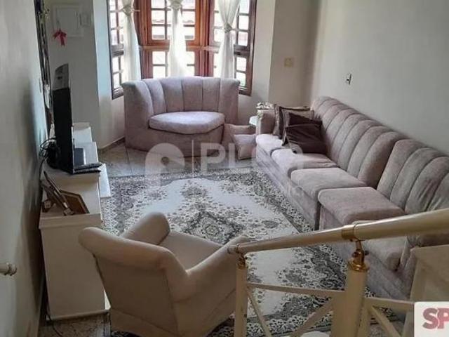 Sobrado residencial com área de 260,00 m²com 3 dormitórios sendo 1 suíte