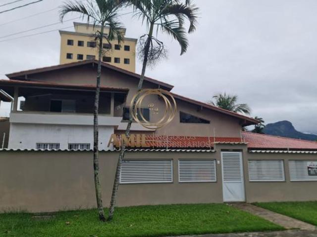 Sobrado Residencial / Comercial de alto padrão / Aruã / 05 dormitórios / 02 suíte / Terreno 771 m²