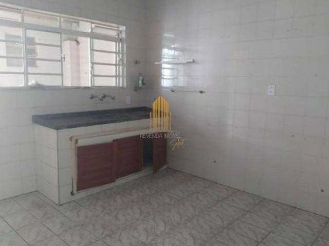 SOBRADO RESIDENCIAL DE 125M² POSSUINDO 4 DORMITÓRIOS, 3 BANHEIROS E 1 VAGA Á VE