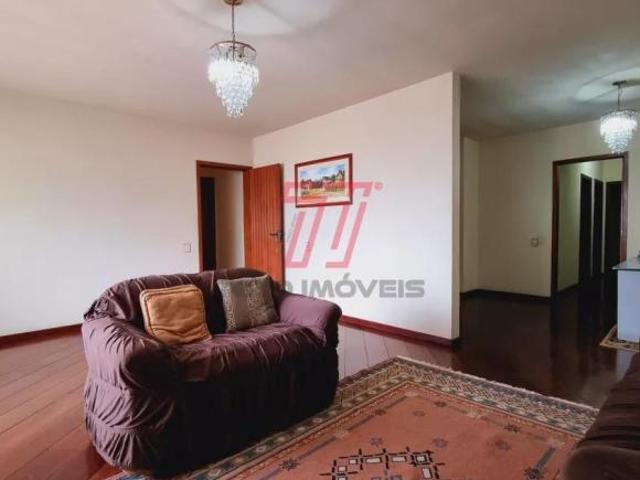 Sobrado residencial e comercial à venda, com 318,90 m² por R$ 900.000,00 Xaxim Curitiba/PR
