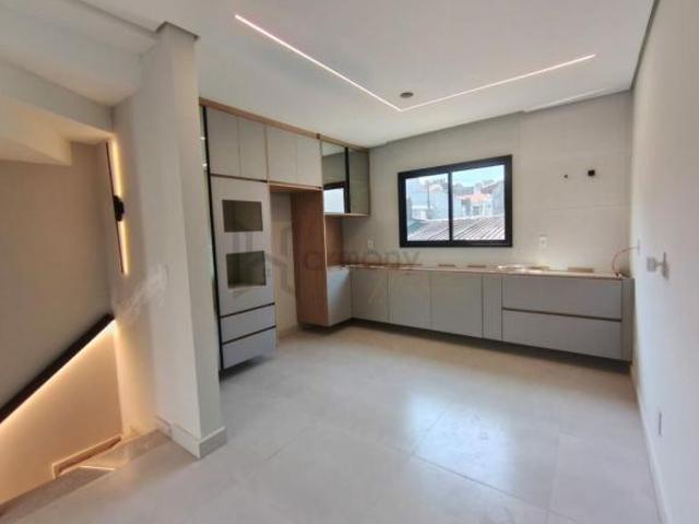 Sobrado Residencial 2 dormitórios 2 suítes e 2 vagas Santo André