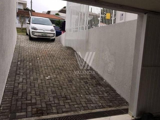 Sobrado Triplex / 3 Dormitórios / 183m² Privativos / Bairro Alto