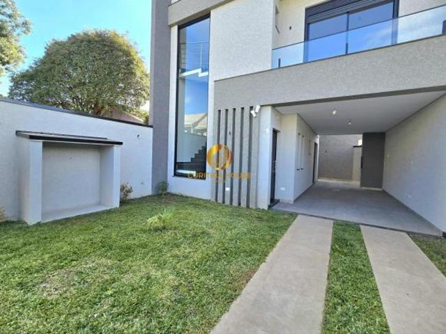 Sobrado triplex 3 quartos suíte, terraço gourmet Rua Maria Luiza Curial dos Santos 936 Boqueirão