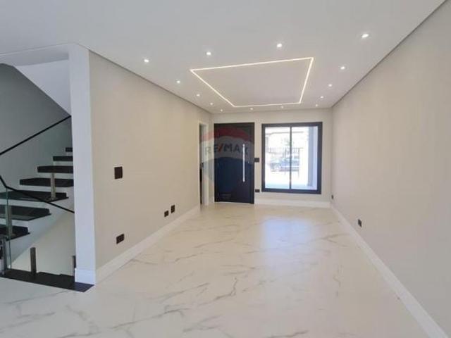Sobrado Triplex " Luxo e Conforto"  no Aristocrata, São José dos Pinhais!