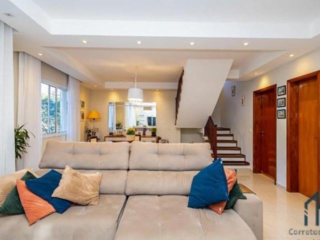 Sobrado triplex com ático e terreno, Semi mobiliado, 04 quartos c/suíte, no Bom Retiro em Curitiba P