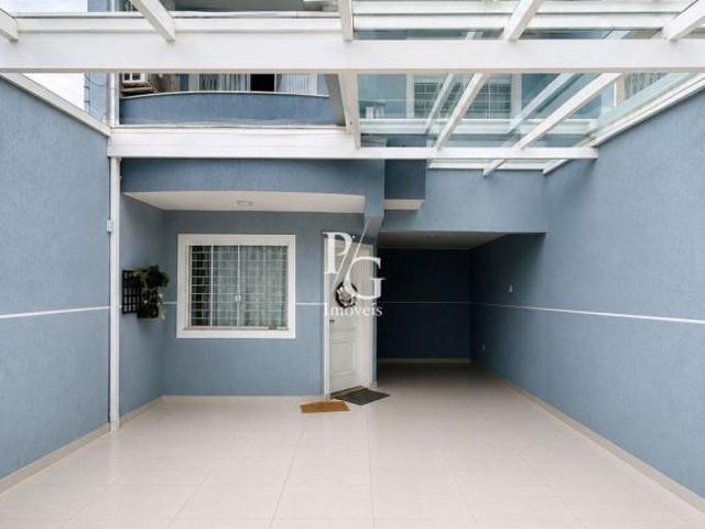 Sobrado Triplex com 179m² e amplo espaço de terreno 3 Dormitórios sendo 1 suíte Amplo espaço de
