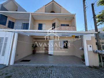 Sobrado Triplex com 3 Dormitórios à Venda no Sítio Cercado Curitiba/PR