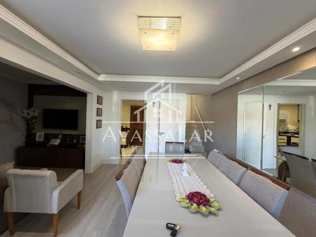 Sobrado Triplex com 3 Dormitórios à Venda no Sítio Cercado Curitiba/PR
