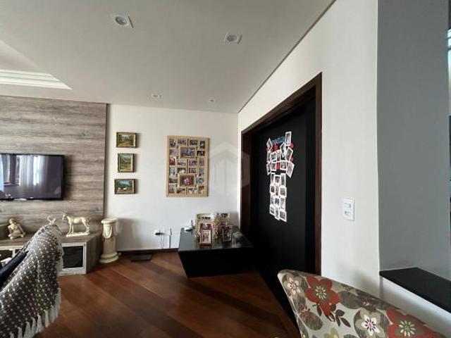 Sobrado Triplex com 3 dormitórios, à venda R 900.000,00 Hauer, CURITIBA PR
