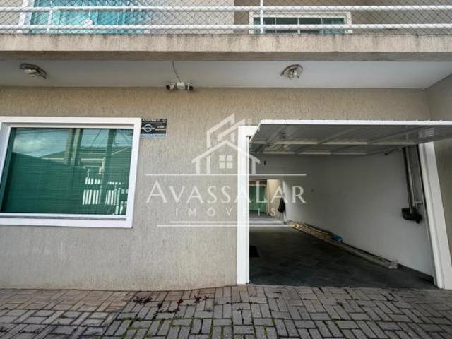 Sobrado triplex com 3 dormitórios Sítio Cercado | Curitiba PR