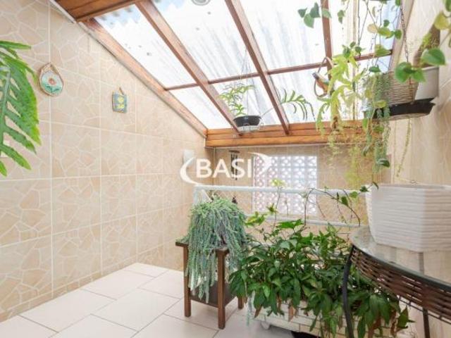 Sobrado Triplex a Venda no Hauer – 2 Residencias em 1 Imovel, Ideal para Moradia e/ou Investimento!