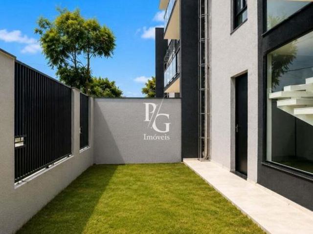 Sobrado Triplex Alto Padrão Centro de São José dos Pinhais Infra p/ Carregador de Carro elétrico