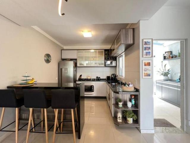 Sobrado Triplex Bairro Uberaba