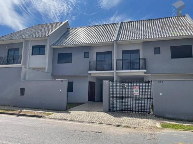 Sobrado Triplex de Esquina à Venda no Uberaba 138,53 m²