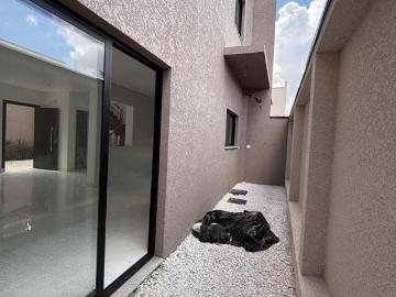 Sobrado Triplex dentro de Condominio Bairro Uberaba Curitiba Pr