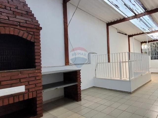 Sobrado Triplex Impecável no Condomínio Village Bahamas