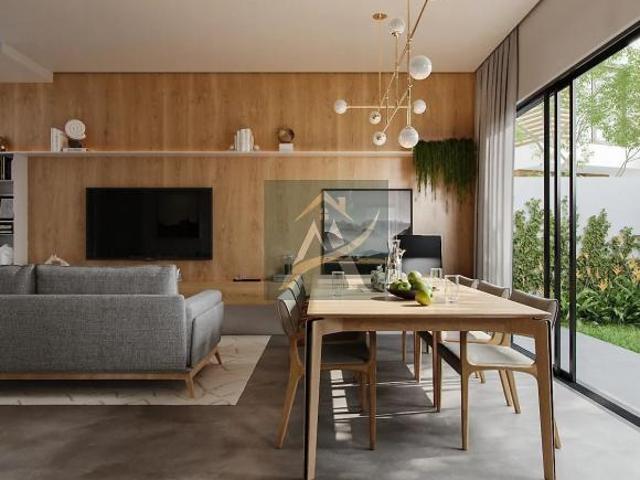 Sobrado Triplex no Água Verde | 3 ou 4 Suítes, Garden e Rooftop com Hidromassagem
