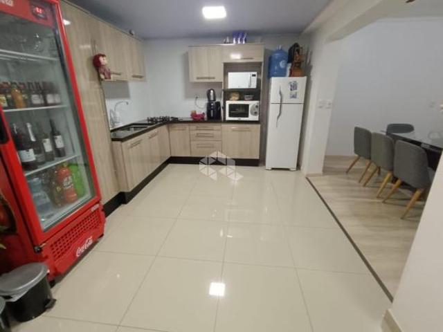 SOBRADO TRIPLEX NO BAIRRO BELVEDERE EM FARROUPILHA