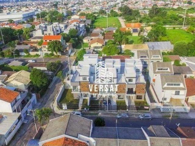 Sobrado Triplex no Uberaba com 3 Quartos, Suíte, Closet, Terraço e 2 Vagas – Última Unidade