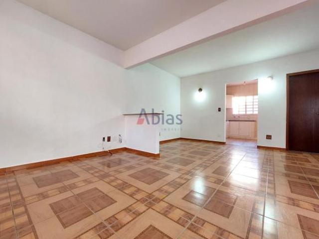 Sobrado Vila Irene 3 quartos com pequeno salão comercial