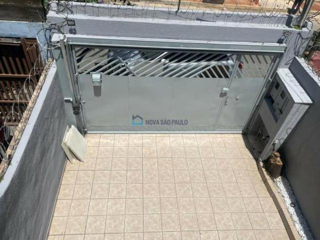 Sobrado 140m², 2 dormitórios, 2 vagas. Vila Santa Catarina !
