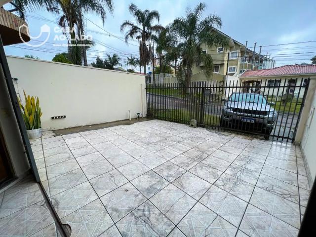 Sobrado 147m² com 03 quartos no Novo Mundo Curitiba/PR