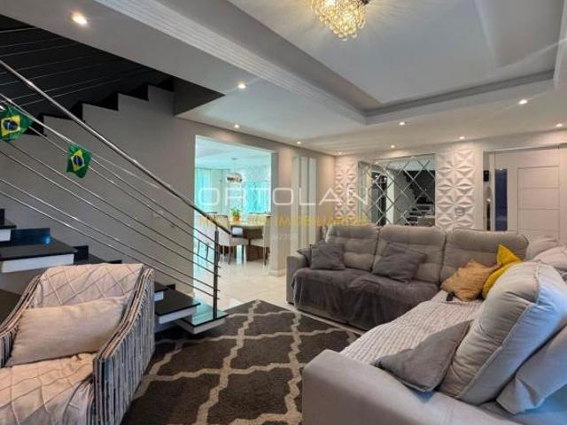 Sobrado 213m² 04 Dormitórios – Jardim Cruzeiro – São José dos Pinhais PR