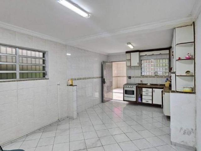 Sobrado 220 m² 3 dormitórios 1 suíte 2 vagas cobertas Nova Petrópolis SBC