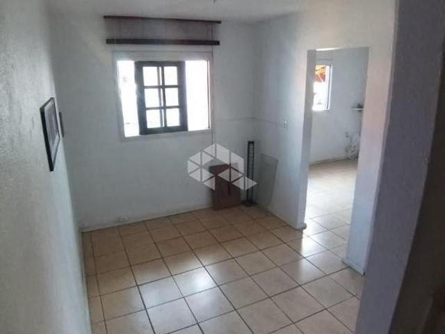 Sobrado 2 dormitórios com suíte e 2 vagas em condomínio Cachoeirinha