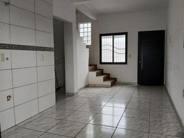 Sobrado 2 Dormitórios Bairro Silveira Martins
