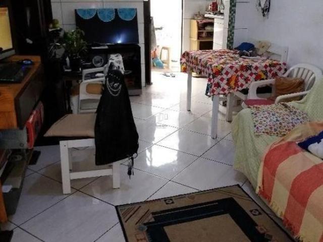 Sobrado 2 dormitórios na Guilhermina próximo a praia