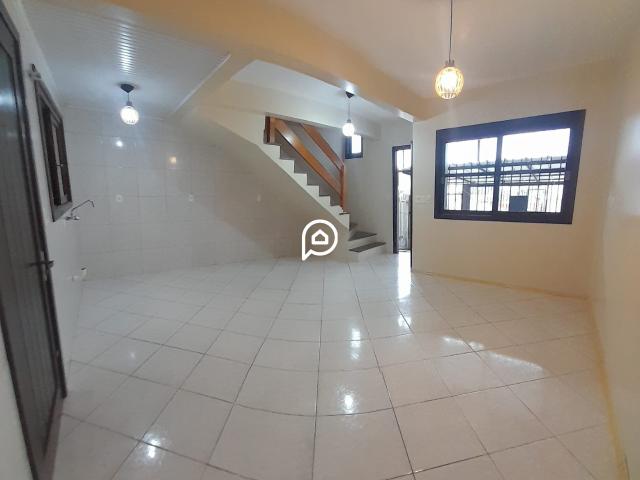 Sobrado, 2 Dorms, 1 Vagas, Cruzeiro Caxias Do Sul / RS