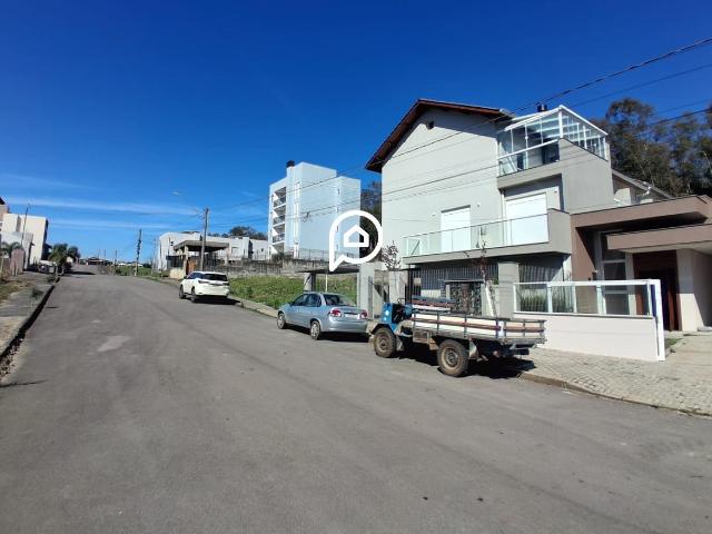 Sobrado, 2 Dorms, 1 Vagas, Forqueta Caxias Do Sul / RS