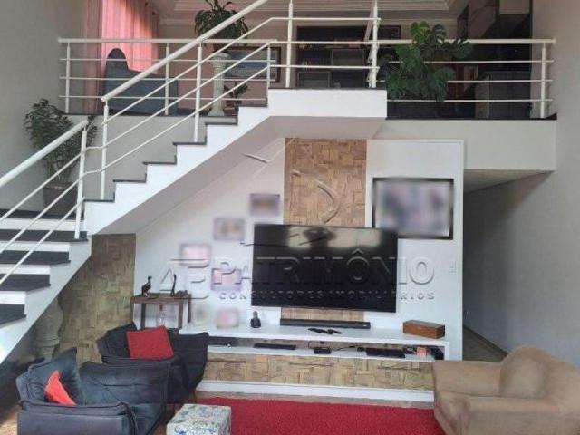SOBRADO 2 SUITES SENDO 1 COM HIDRO JARDIM BERTANHA