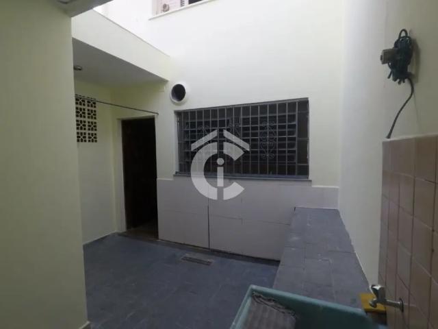 Sobrado, 2 Quartos para Alugar, 72 m² por R$ 1.800,00
