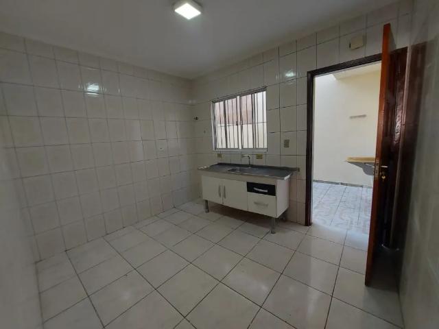 Sobrado, 2 Quartos para Alugar, 80 m² por R$ 2.500,00