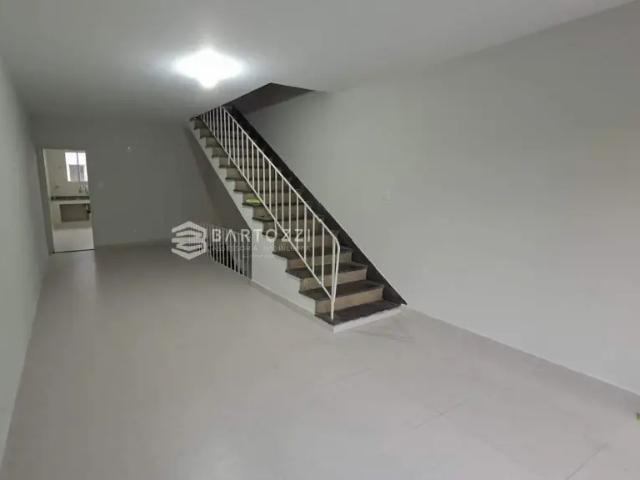 Sobrado, 2 Quartos para Alugar, 192 m² por R$ 4.000,00