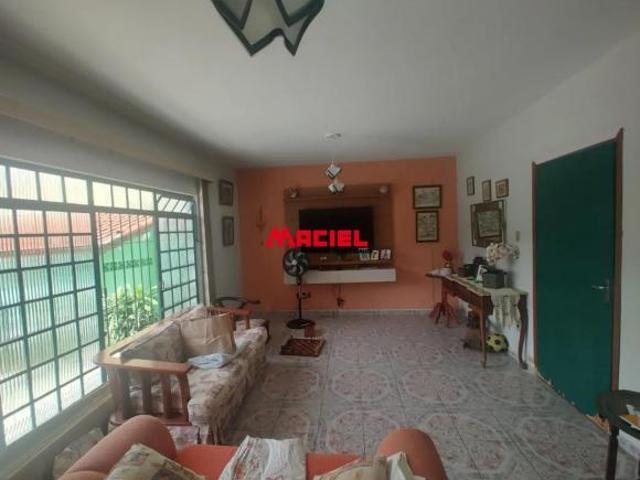 Sobrado, 328m2 Terreno 261 Bairro Jardim Satélite Zona Sul de SJCampos SP