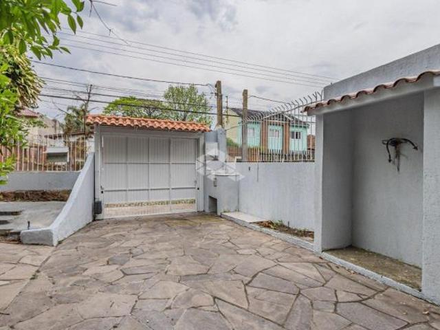 Sobrado 3 dormitórios, 1 suite, no bairro Ipanema, em Porto Alegre