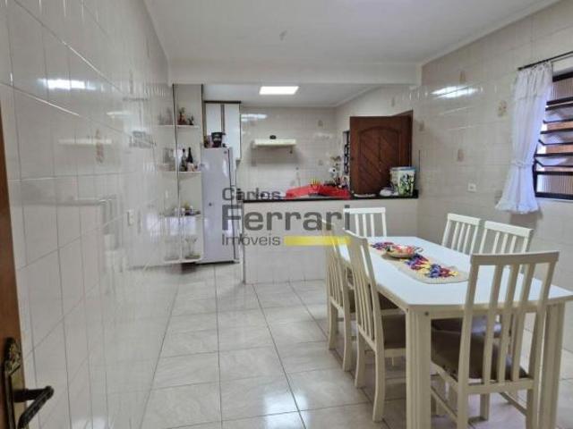 Sobrado 3 Dormitórios com Suíte + Casa nos Fundos | 4 Vagas