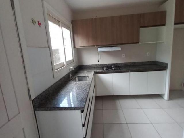 Sobrado 3 Dormitórios Bairro Centenário