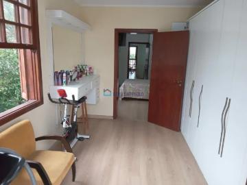 Sobrado 3 dormitorios na Vila Mariana, 2 vagas, quintal. 124m2