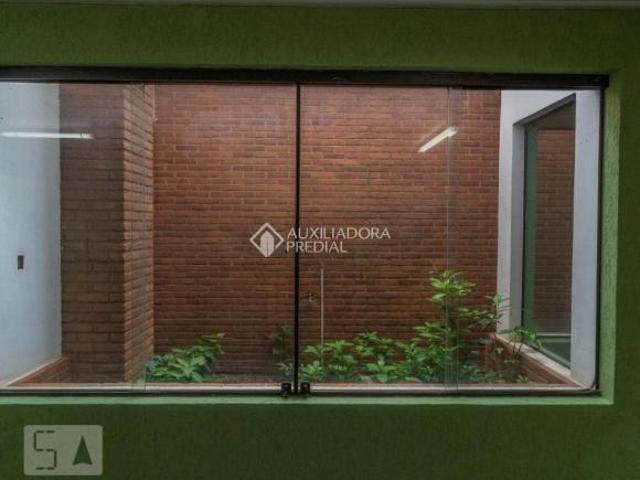 Sobrado 3 dormitórios sendo 1 suíte, 4 vagas de garagem 300 m2 em Rudge Ramos