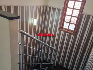 Sobrado 3 Dorms 1 Suíte 158m² Jardim Oriente, SJC